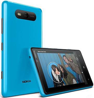NOKIA Lumia 820