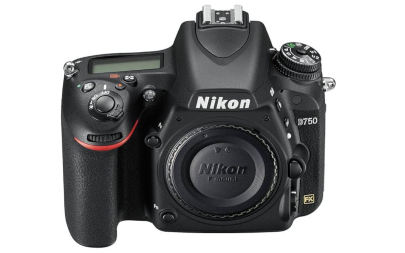 Aparat foto DSLR Full Frame Nikon D750